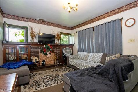 709 Longview Avenue Akron OH 44307