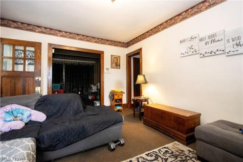 709 Longview Avenue Akron OH 44307