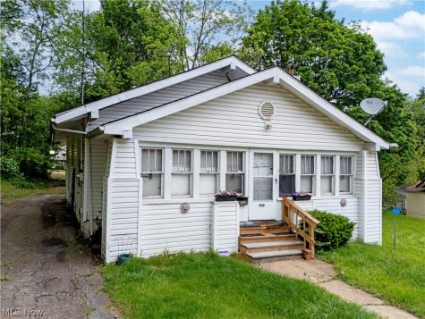 709 Longview Avenue Akron OH 44307