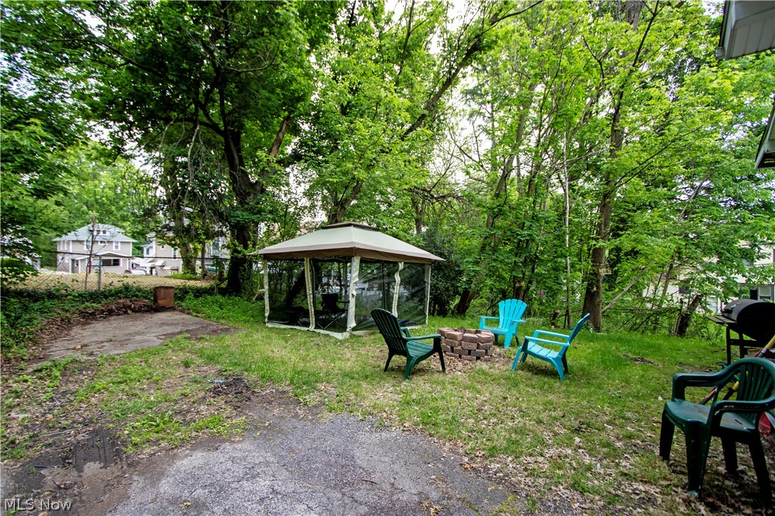 709 Longview Avenue Akron OH 44307