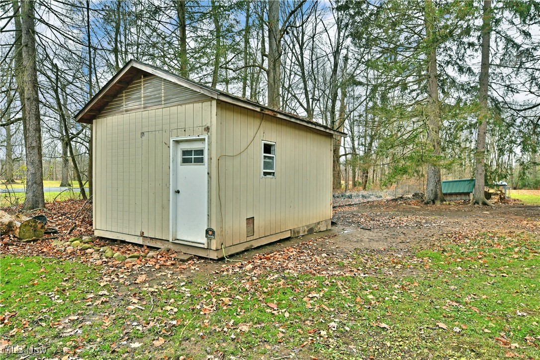 8797 Delin Thomas Road Kinsman OH 44428