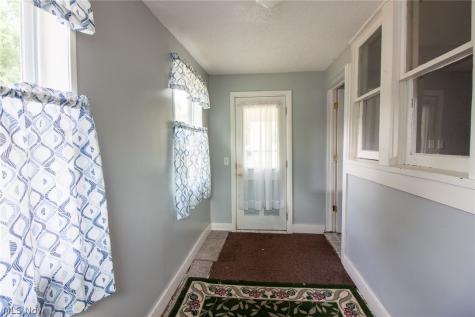 1869 Springfield Center Road Akron OH 44312
