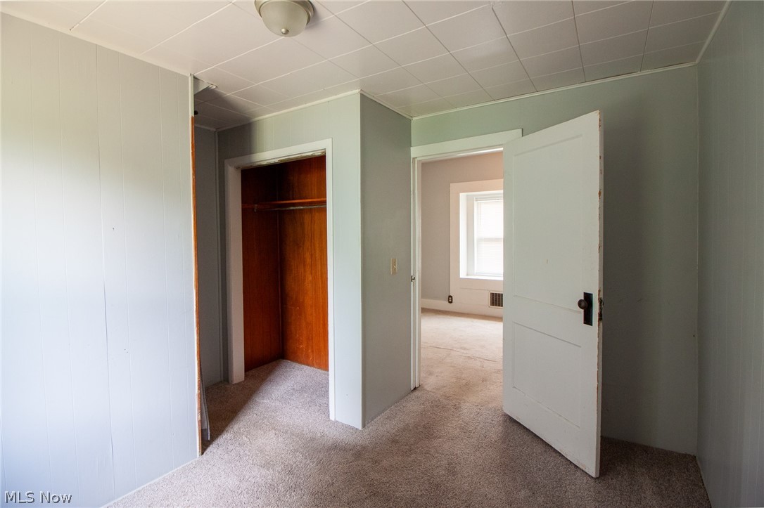 1869 Springfield Center Road Akron OH 44312