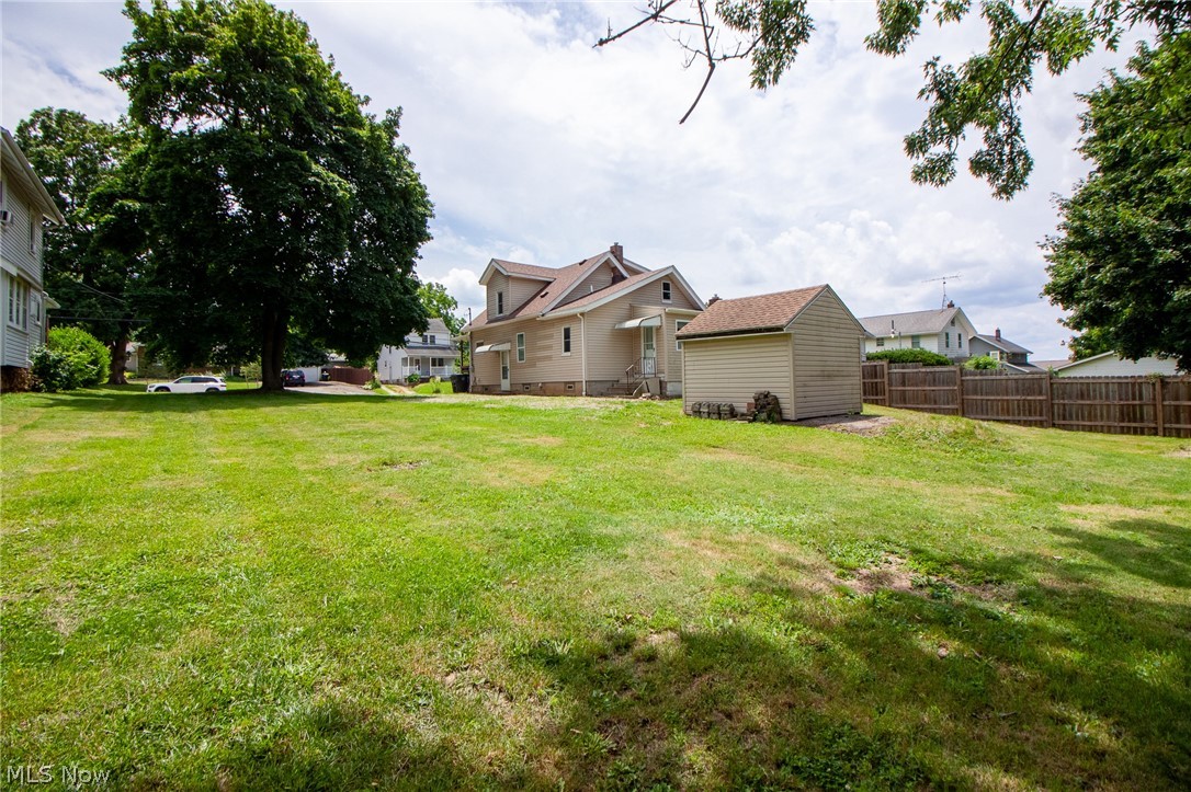 1869 Springfield Center Road Akron OH 44312