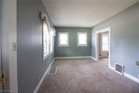 1869 Springfield Center Road Akron OH 44312