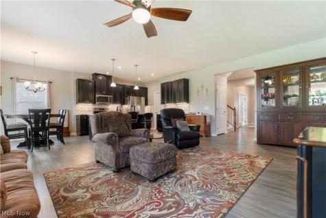 5810 Quarry Lake Drive SE East Canton OH 44730