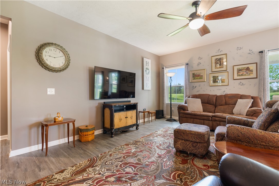 5810 Quarry Lake Drive SE East Canton OH 44730