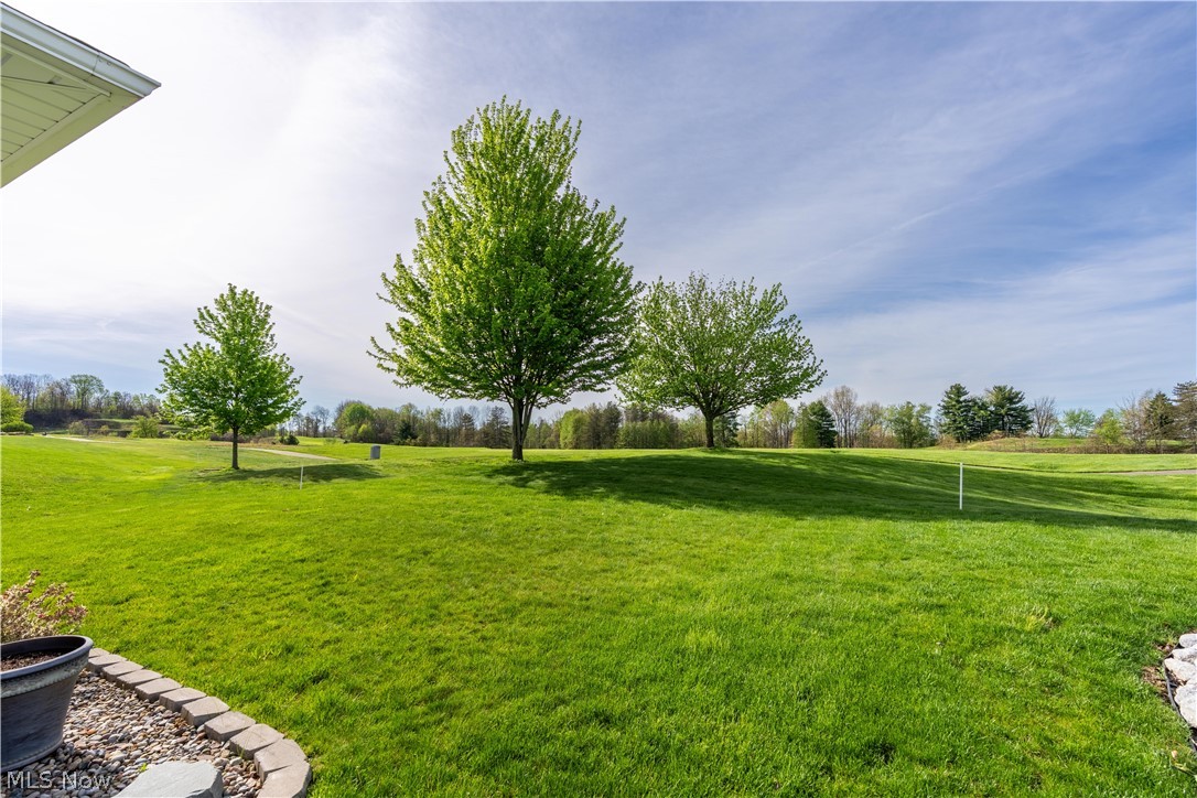 5810 Quarry Lake Drive SE East Canton OH 44730