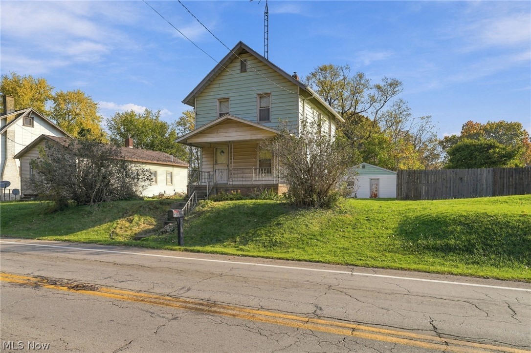 1812 Waynesburg Drive SE Canton OH 44707