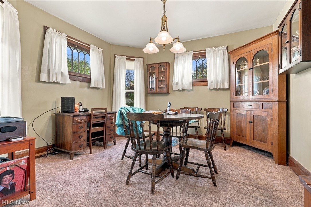 1812 Waynesburg Drive SE Canton OH 44707