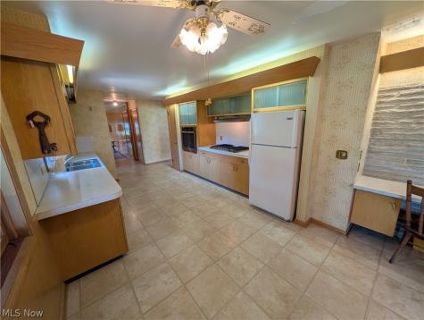 707 Markley Street NE Canton OH 44721