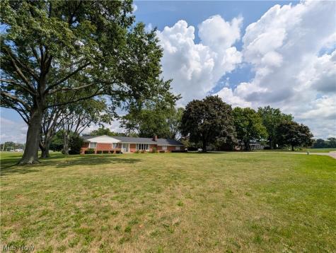 707 Markley Street NE Canton OH 44721