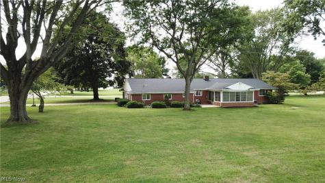707 Markley Street NE Canton OH 44721
