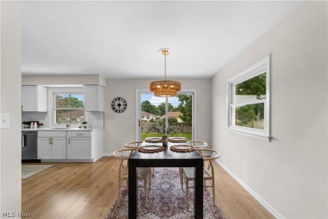 6881 Lantern Lane Parma Heights OH 44130