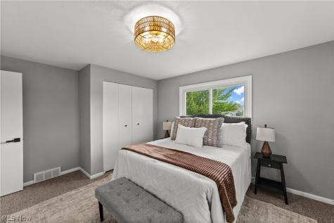 6881 Lantern Lane Parma Heights OH 44130