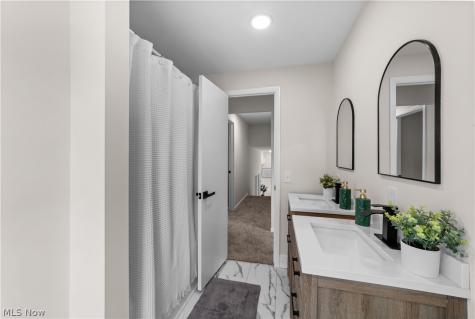 6881 Lantern Lane Parma Heights OH 44130