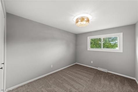 6881 Lantern Lane Parma Heights OH 44130