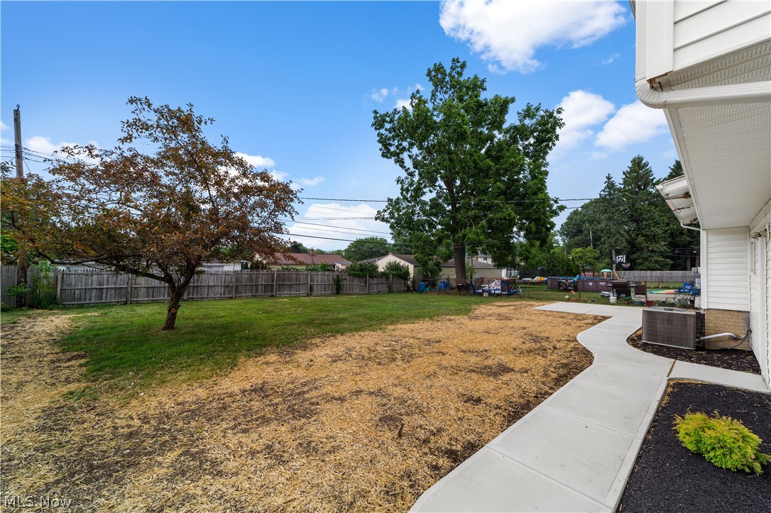 6881 Lantern Lane Parma Heights OH 44130