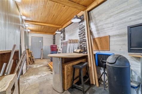 20101 Western Reserve Road North Benton OH 44449