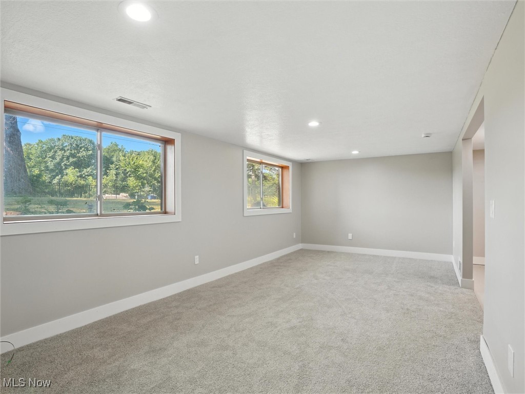 3337 Pioneer Trail Mantua OH 44255