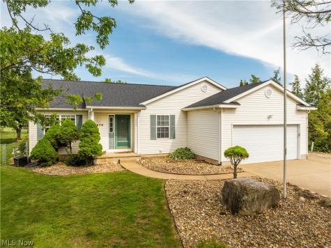 6470 Pilot Knob Avenue NE Louisville OH 44641
