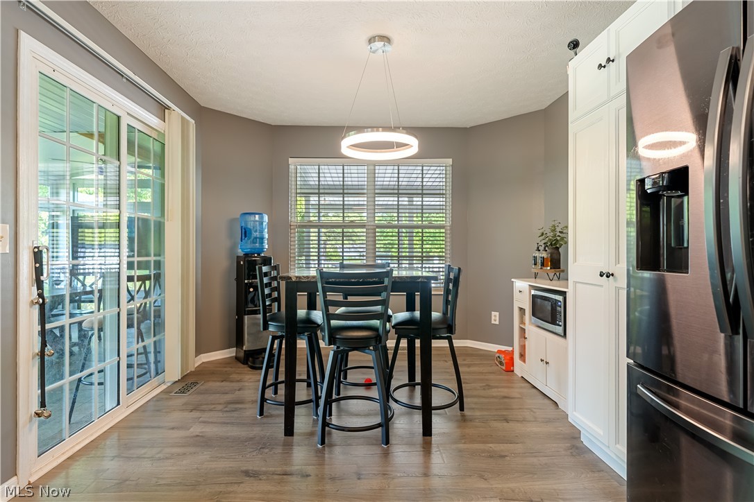 6470 Pilot Knob Avenue NE Louisville OH 44641