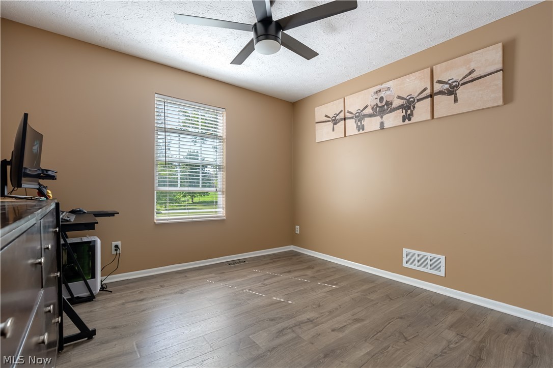 6470 Pilot Knob Avenue NE Louisville OH 44641