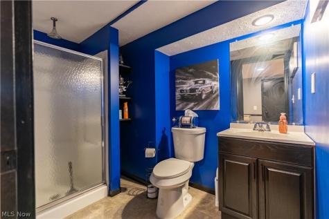 6470 Pilot Knob Avenue NE Louisville OH 44641