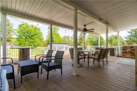 6470 Pilot Knob Avenue NE Louisville OH 44641