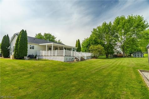 6470 Pilot Knob Avenue NE Louisville OH 44641