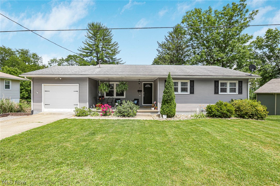 7 Garfield Avenue New Concord OH 43762