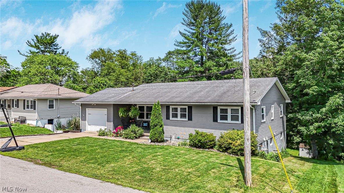 7 Garfield Avenue New Concord OH 43762