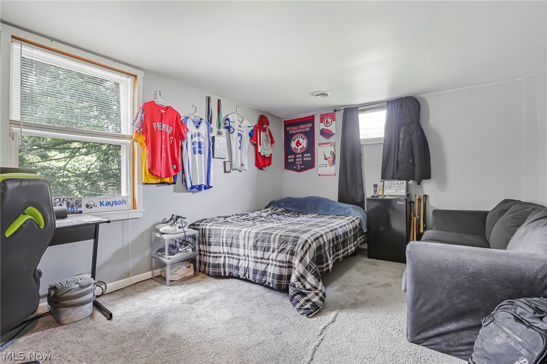 7 Garfield Avenue New Concord OH 43762