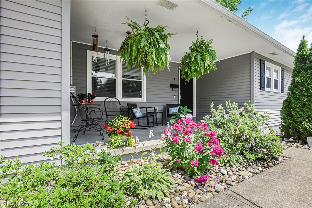7 Garfield Avenue New Concord OH 43762