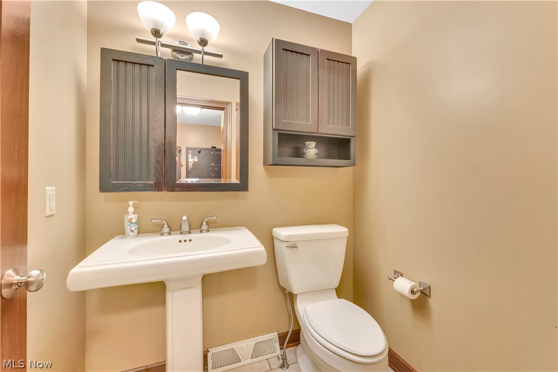 190 Chapel Lane Canfield OH 44406