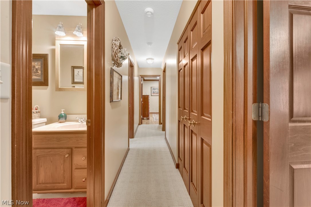 190 Chapel Lane Canfield OH 44406