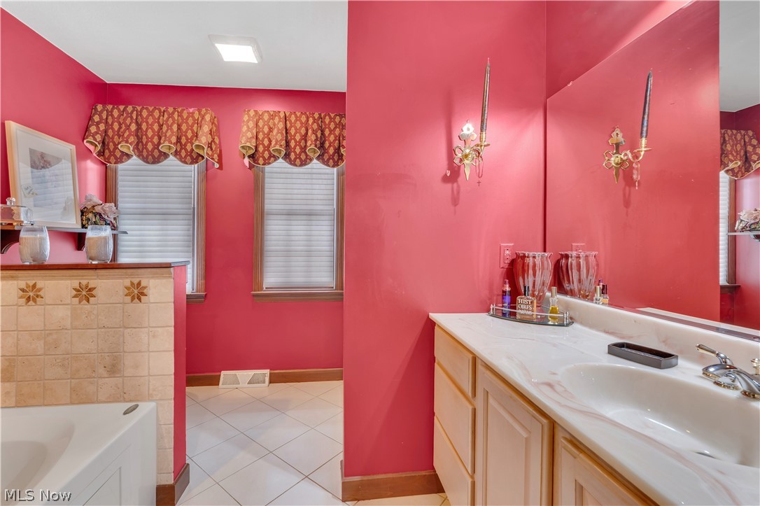 190 Chapel Lane Canfield OH 44406