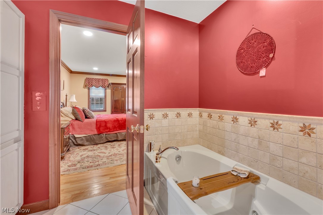 190 Chapel Lane Canfield OH 44406