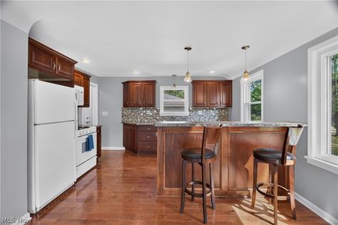 11828 Albion Road North Royalton OH 44133