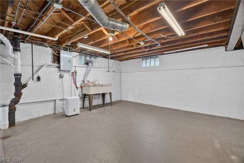 11828 Albion Road North Royalton OH 44133