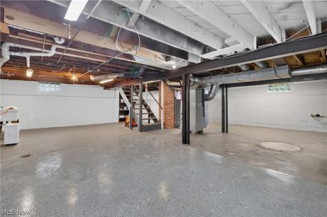11828 Albion Road North Royalton OH 44133