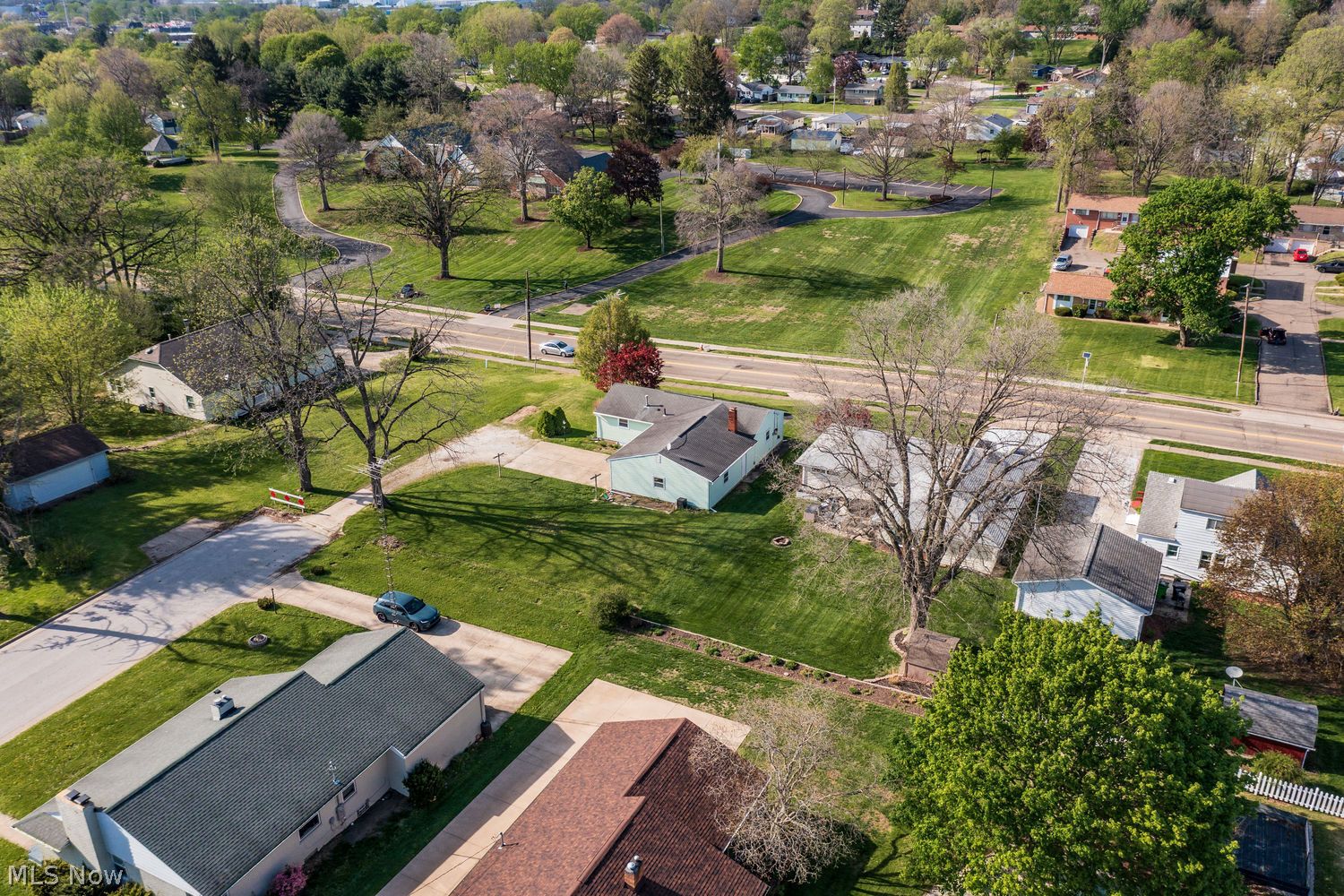 836 W Maple Street North Canton OH 44720