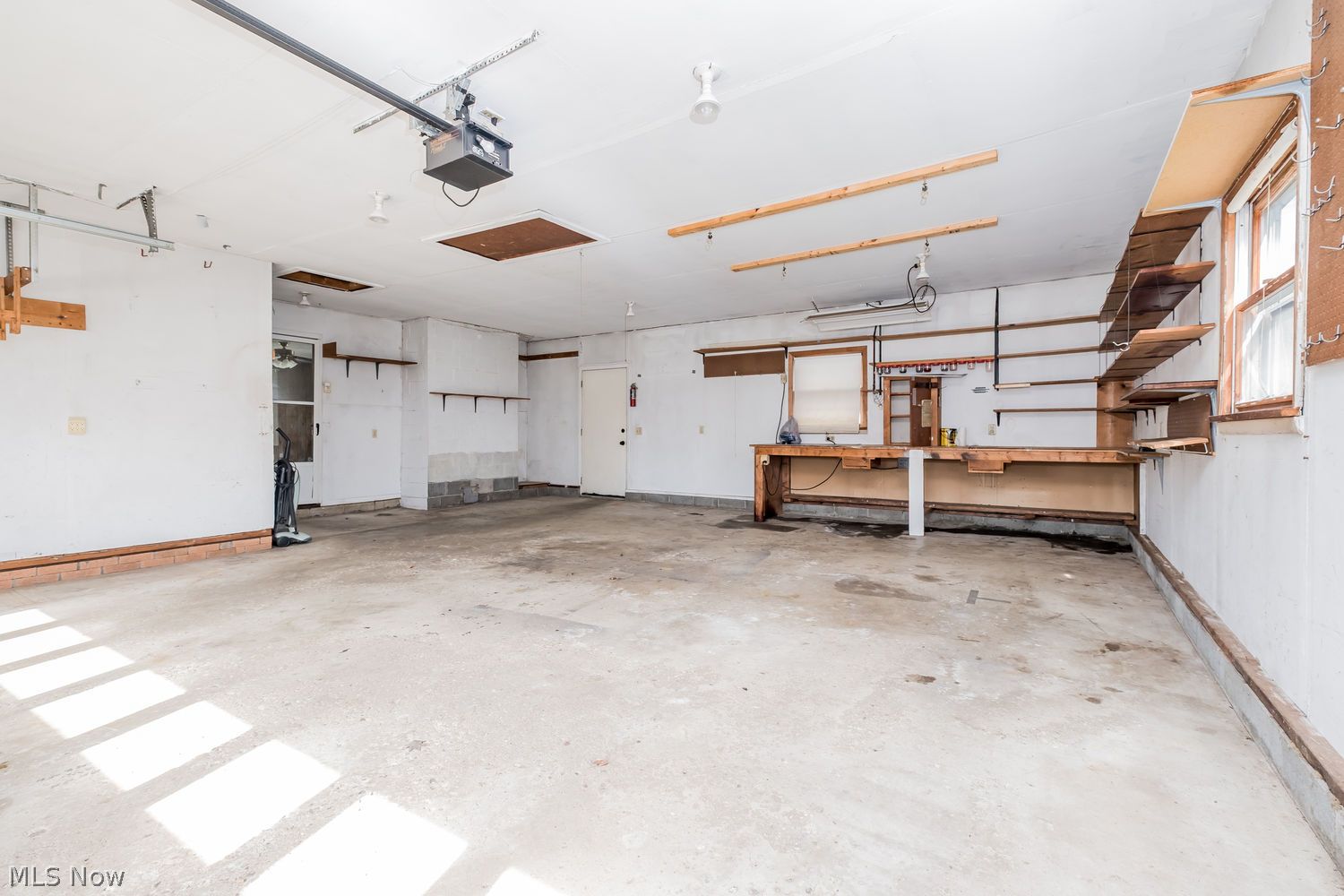 836 W Maple Street North Canton OH 44720