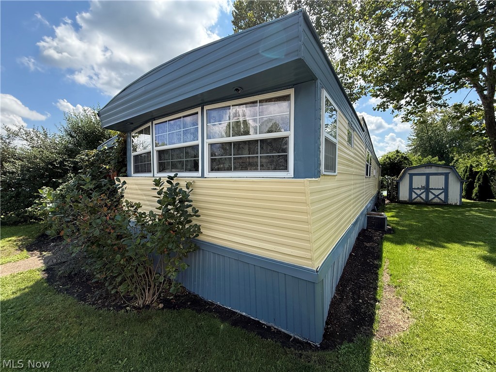 310 Gulf Stream Lane SE New Philadelphia OH 44663