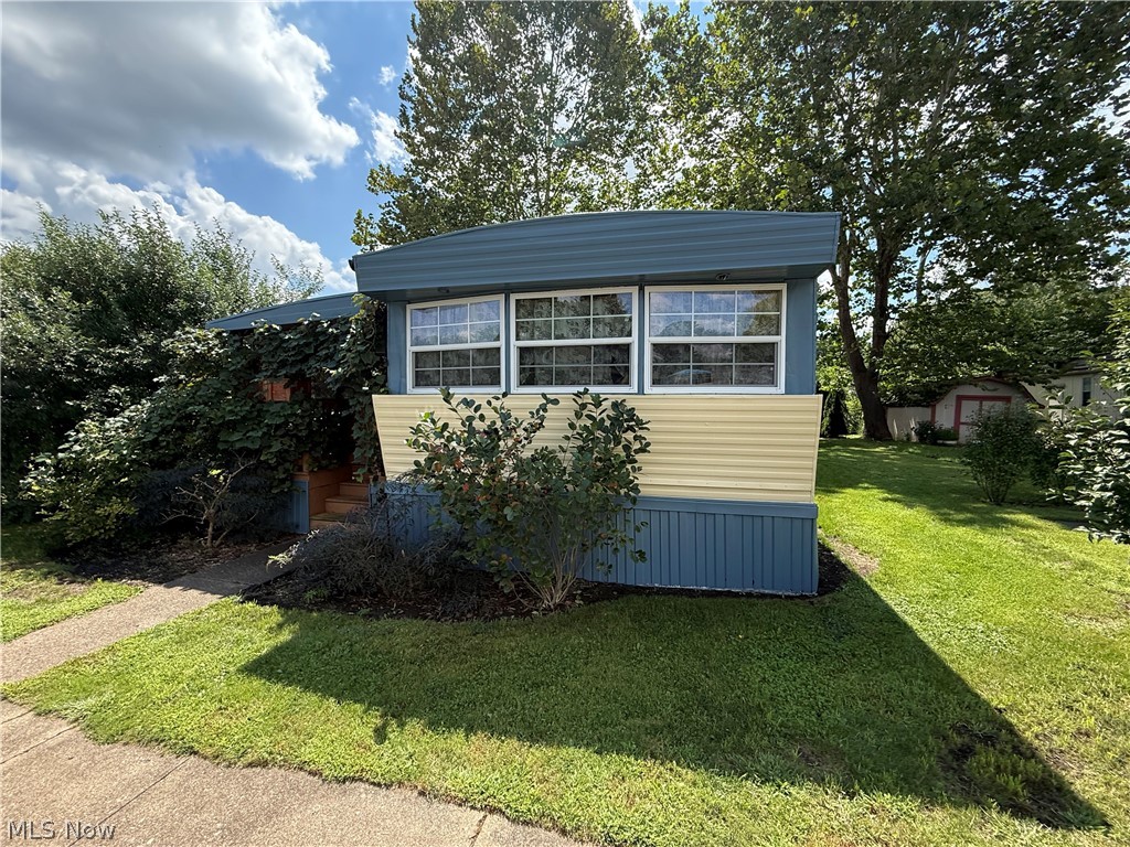 310 Gulf Stream Lane SE New Philadelphia OH 44663