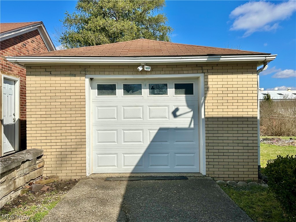 7839 Locust Street Masury OH 44438