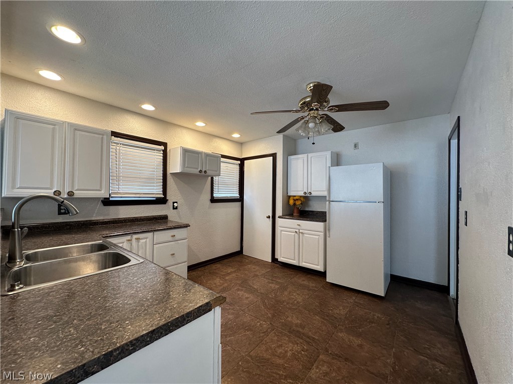 7839 Locust Street Masury OH 44438