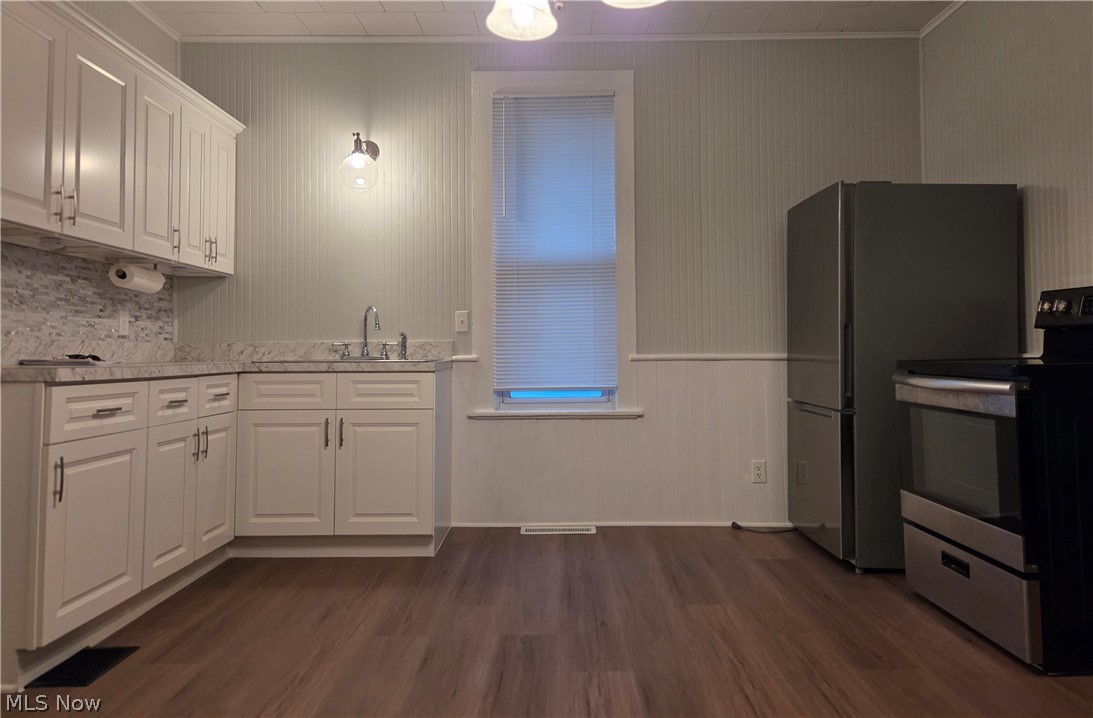 220 Mccrea Avenue Dennison OH 44621