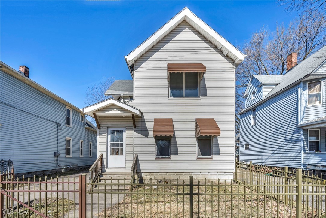 6067 Hillman Avenue Cleveland OH 44127