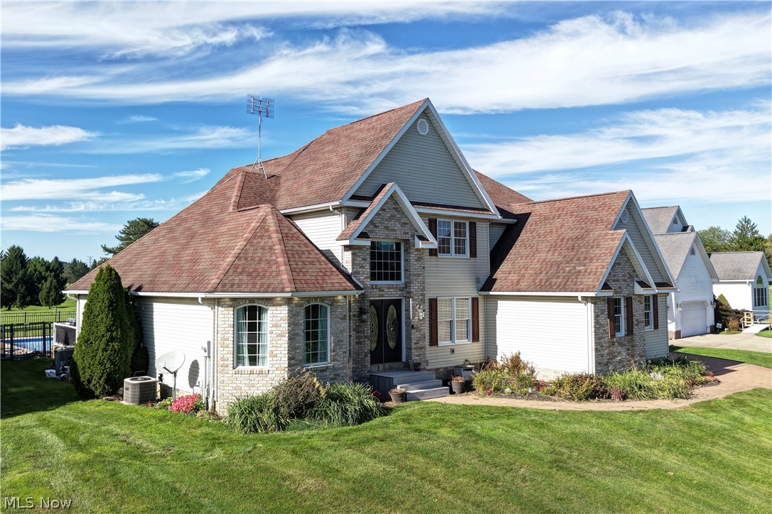 161 Wedgewood Lane NE Carrollton OH 44615